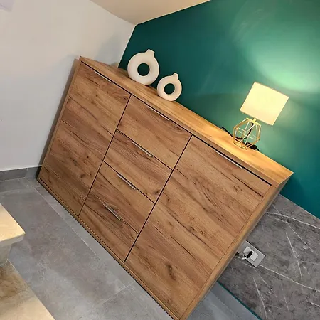 Pirandello 11 Apartment *